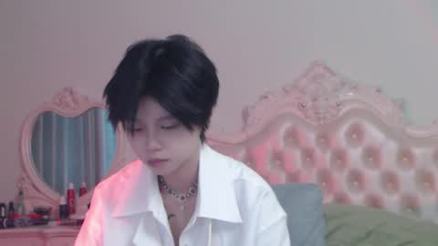 joycekay online show from April 10, 6:19 am