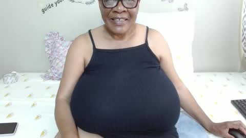 Snapshot of joycemando chatting on September 22, 10:41 am DairyQueen online show from September 22, 10:41 am