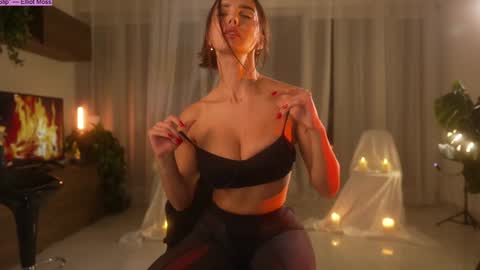 Jennifer Diaz online show from November 1, 9:36 pm