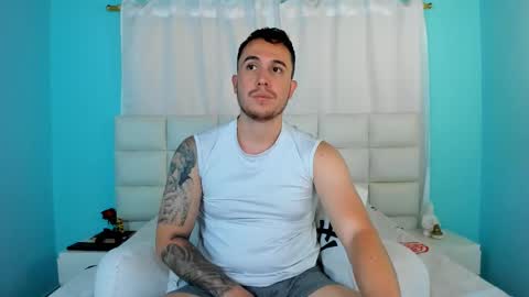 Snapshot of juan__jimenez chatting on September 13, 8:22 pm Juan online show from September 13, 8:22 pm