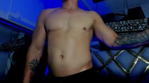 JUAN SMITH online show from December 23, 7:20 pm