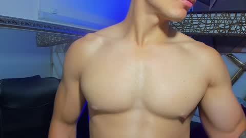 JUAN SMITH online show from January 21, 2:15 pm