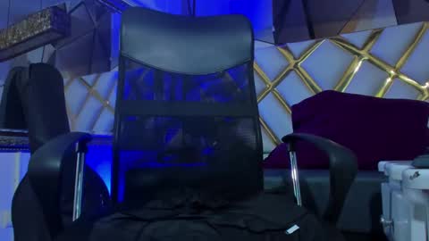 JUAN SMITH online show from January 26, 3:03 pm