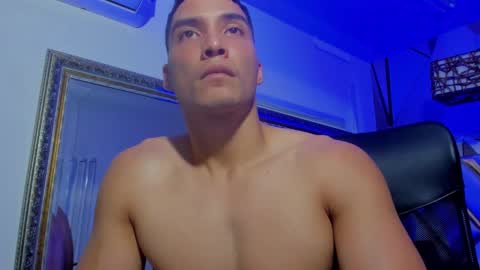 JUAN SMITH online show from January 24, 6:25 pm