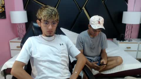 juan_saul1 online show from April 20, 10:07 am