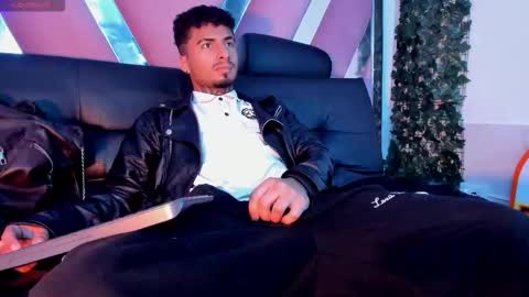 juancamilo66_ online show from March 25, 6:03 pm