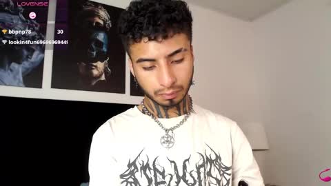 juancamilo66_ online show from February 23, 10:42 pm