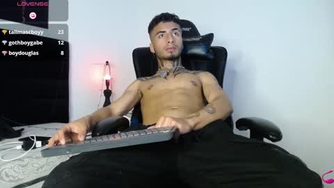 juancamilo66_ online show from February 9, 8:10 am