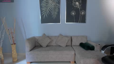 Juanita Clay online show from February 25, 4:25 pm