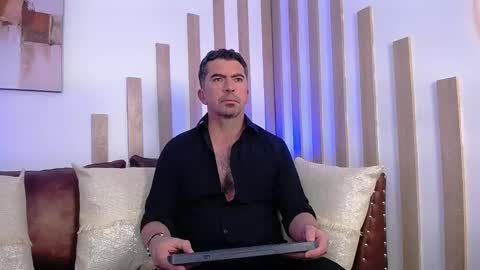 Juan k online show from May 14, 3:37 am