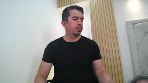 Juan k online show from April 25, 1:02 pm