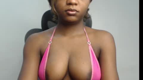 Wet Baddie online show from November 7, 8:06 am