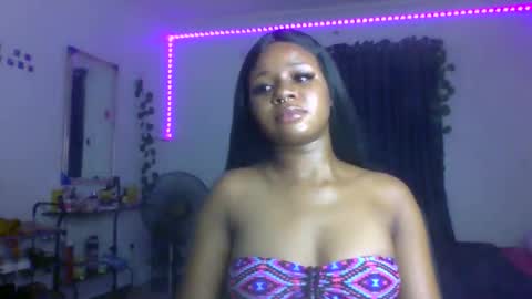 Snapshot of juicy_pussy1122 chatting on October 23, 6:31 pm Emily online show from October 23, 6:31 pm
