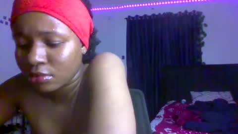 Snapshot of juicy_pussy1122 chatting on September 16, 8:23 pm Emily online show from September 16, 8:23 pm