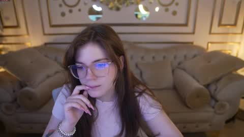 Elza online show from February 13, 11:35 am