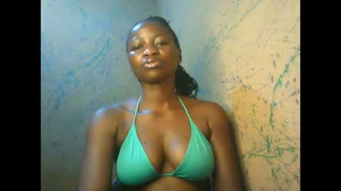 juicypiexx online show from September 15, 1:07 am