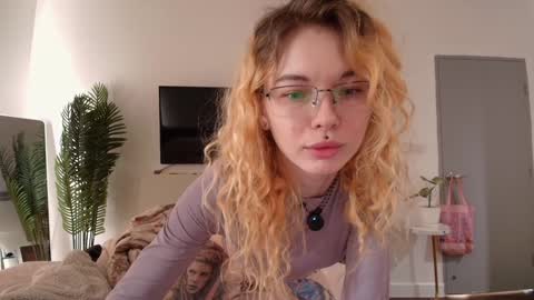 Hiya Im your sweet Lia online show from February 23, 2:47 am
