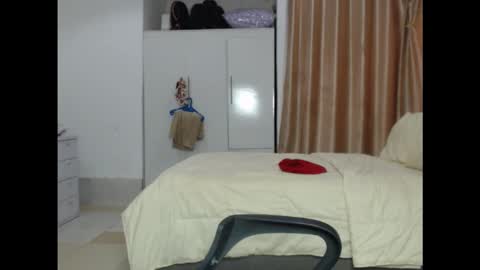 juicyxxxboobs online show from November 24, 10:36 am