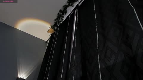 Juli Modelo Independiente online show from February 4, 3:15 pm