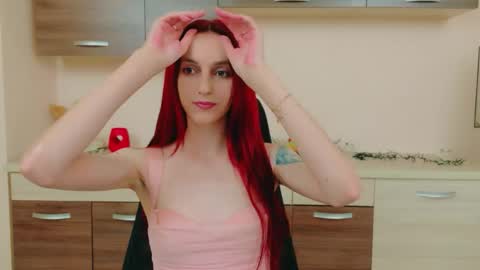 JuliaJae online show from June 7, 5:12 am
