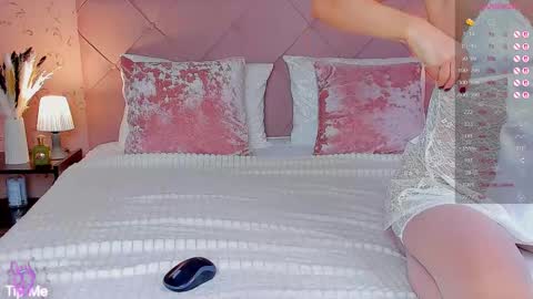 Juliana online show from November 14, 3:09 am