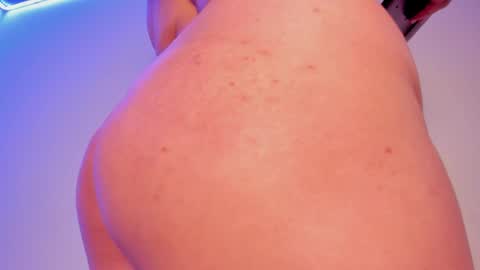 juliana_js_ online show from February 20, 6:26 am