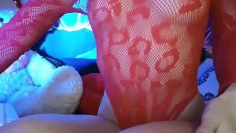 Julie-Game online show from December 21, 11:00 pm