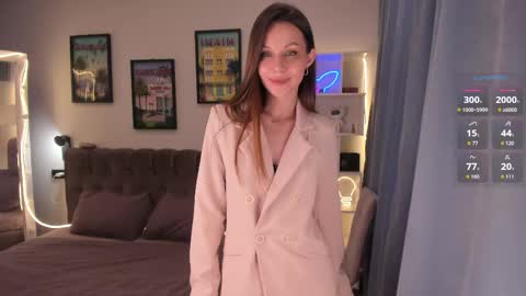 Julie online show from April 15, 11:02 am