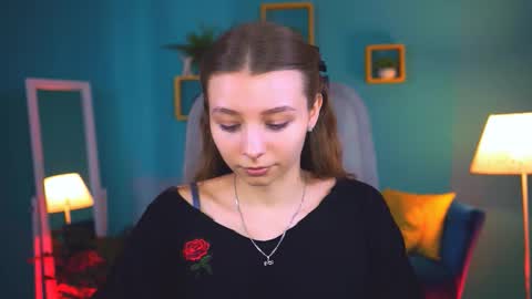 juliedaniel online show from October 7, 8:32 am