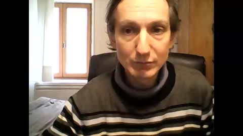 Snapshot of julien31x chatting on February 10, 12:39 pm Julienxx31 online show from February 10, 12:39 pm