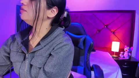 julietacollins06 online show from June 1, 1:12 pm