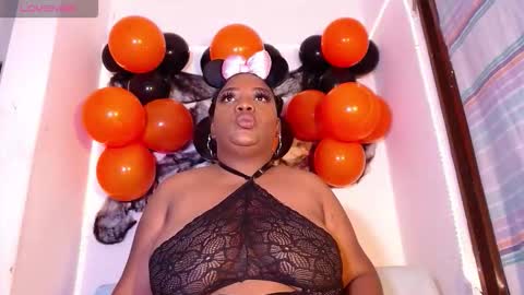 Julieth Brown online show from October 29, 10:10 pm