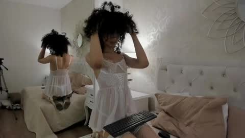 julietta    online show from April 13, 12:31 pm