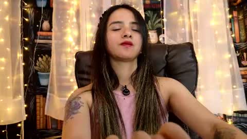 Julietta Jackson online show from June 13, 2:33 am