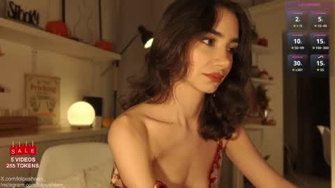 Snapshot of juliette_dee chatting on October 18, 11:09 pm Juliette Dee online show from October 18, 11:09 pm