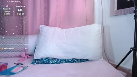 Snapshot of juliette_ponce chatting on February 21, 10:07 am juliette online show from February 21, 10:07 am