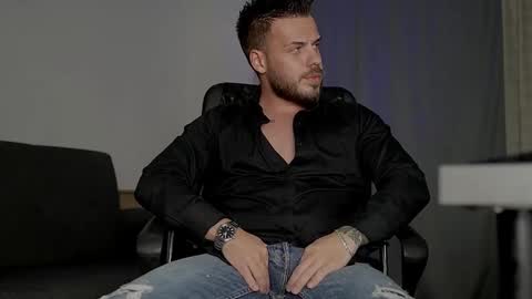 JULiUS   online show from October 7, 10:06 pm