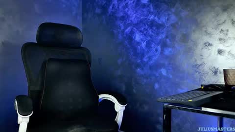 JULiUS   online show from February 24, 1:52 am