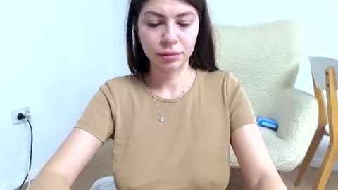 Jully online show from March 9, 5:17 pm