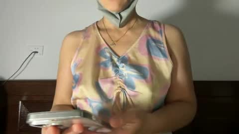 julyasian686868 online show from August 9, 2:44 pm
