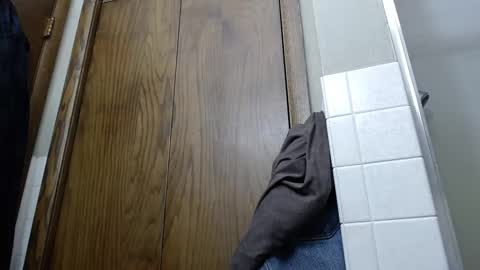 Snapshot of junk_yard_dog chatting on February 14, 1:40 pm Dave online show from February 14, 1:40 pm