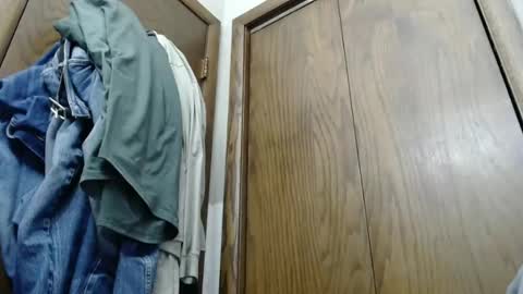 Snapshot of junk_yard_dog chatting on March 9, 1:59 pm Dave online show from March 9, 1:59 pm