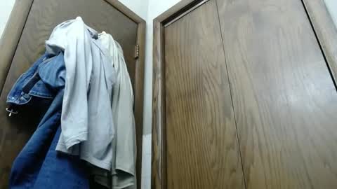 Snapshot of junk_yard_dog chatting on October 27, 1:00 pm Dave online show from October 27, 1:00 pm