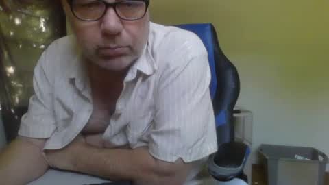 junkhp1 online show from August 2, 4:31 pm