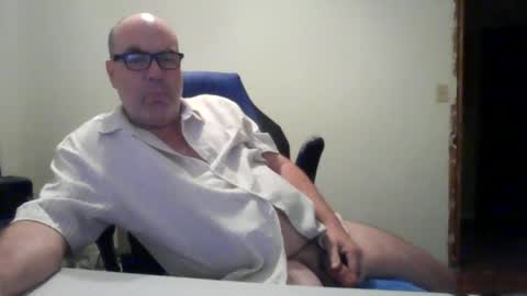 junkhp1 online show from June 22, 11:17 am