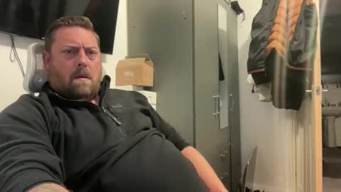 Junky online show from October 17, 10:47 pm