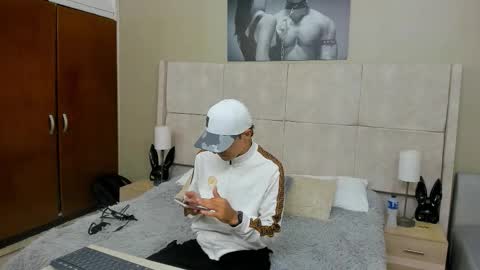 Jupiter online show from December 5, 5:44 pm