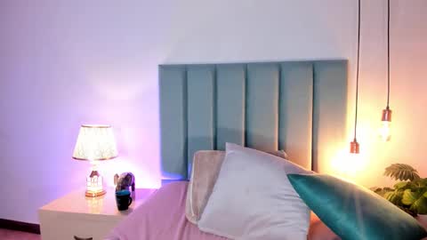 Jupiter Fox online show from March 2, 3:02 am