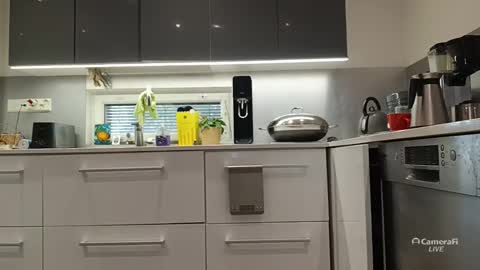 jusahki online show from September 22, 8:29 am