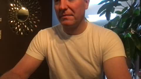 Steven online show from February 7, 8:22 am